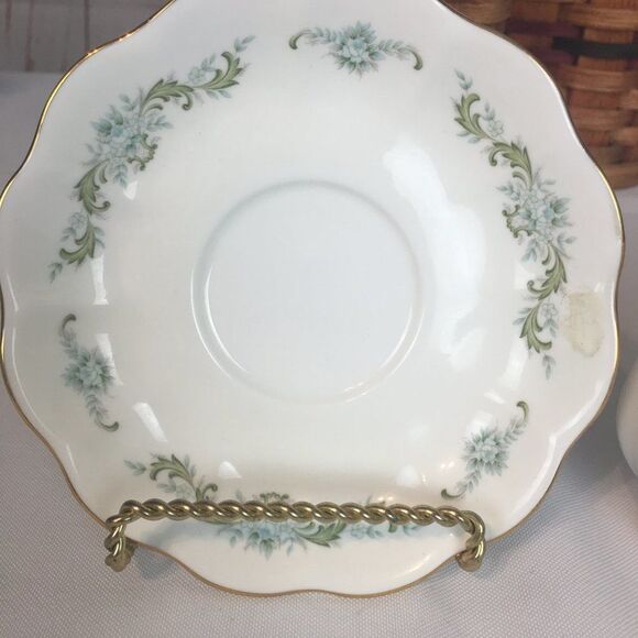 Vintage 70s Enesco December Dainty Green Floral Bone China Teacup Set - Picture 3 of 10